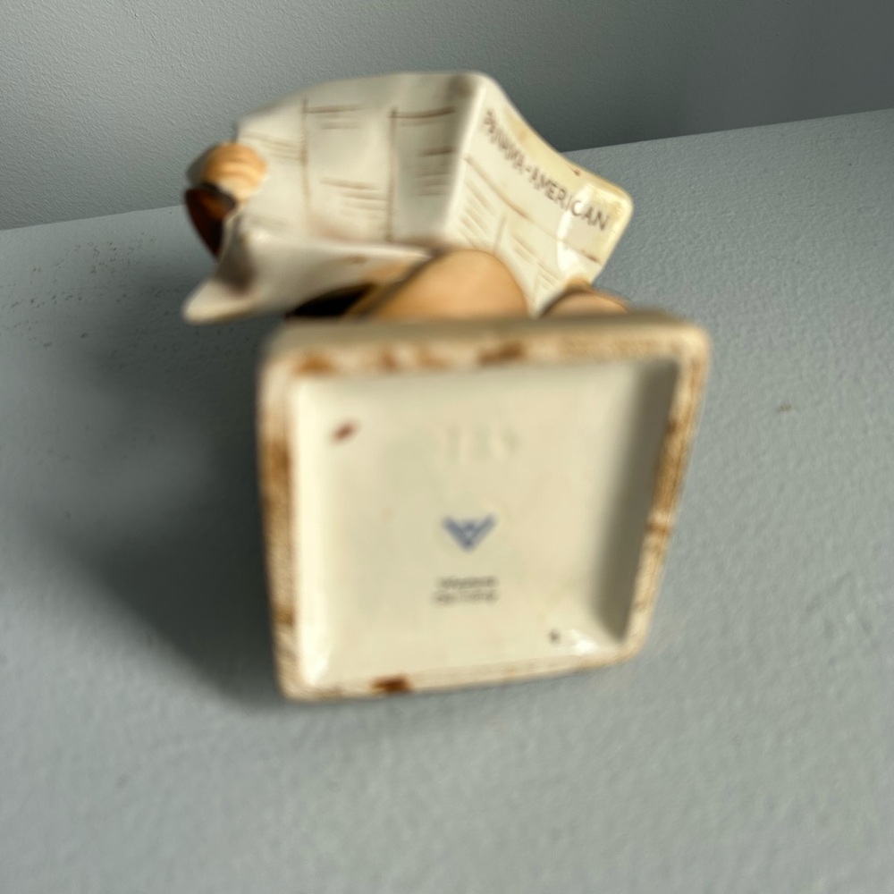 Vintage Hummel Figurine - Picture 5 of 6